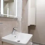 Modern With Loggia Terrace And Parking Zadar