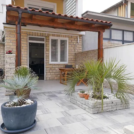Apartment Modern With Loggia Terrace And Parking