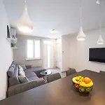 Modern With Loggia Terrace And Parking * Zadar