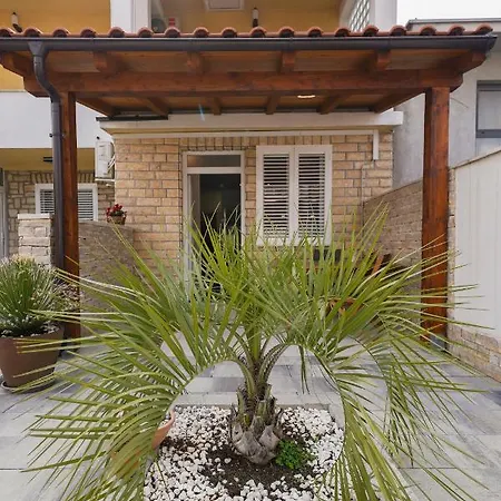 Modern With Loggia Terrace And Parking * Zadar