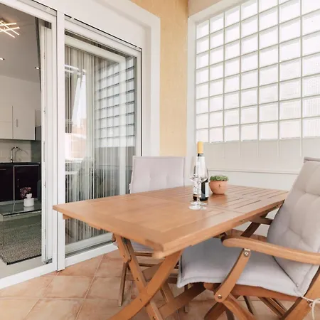 Modern With Loggia Terrace And Parking *