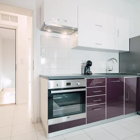 Modern With Loggia Terrace And Parking * Задар