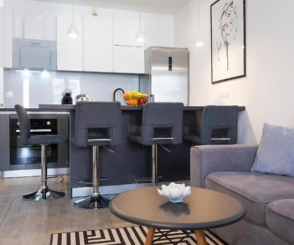 Appartement Modern With Loggia Terrace And Parking Zadar