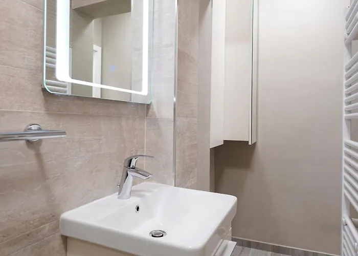 Modern With Loggia Terrace And Parking Zadar