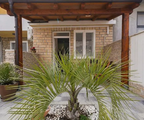 Modern With Loggia Terrace And Parking * Zadar