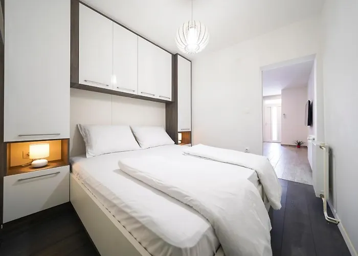 Modern With Loggia Terrace And Parking * Zadar