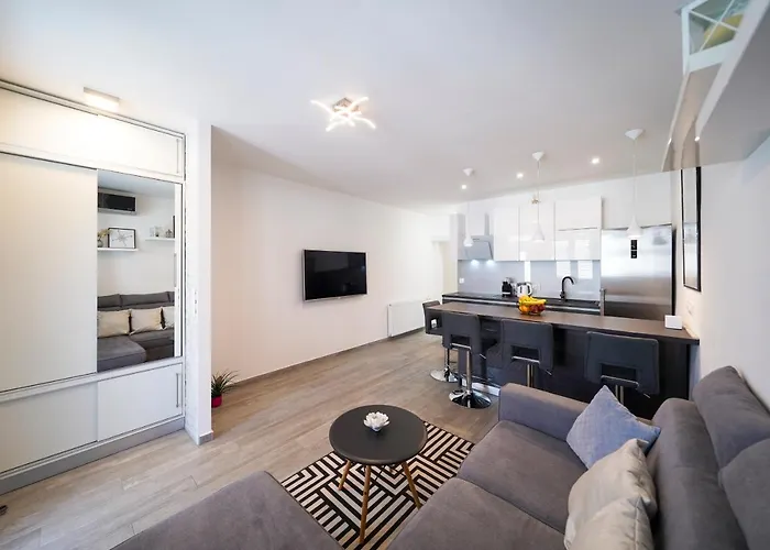 Modern With Loggia Terrace And Parking Appartement Zadar