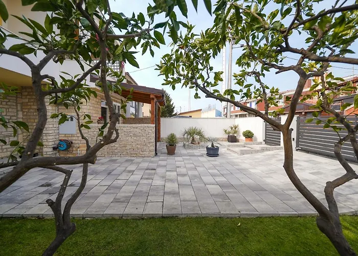 Modern With Loggia Terrace And Parking