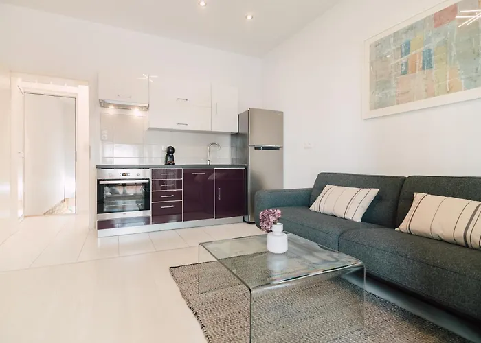 Appartement Modern With Loggia Terrace And Parking Zadar