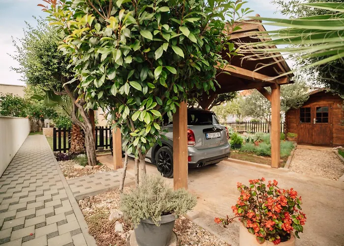 Modern With Loggia Terrace And Parking * Zadar